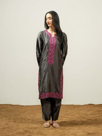 2-piece-silk-suit-embroidered-(pret)