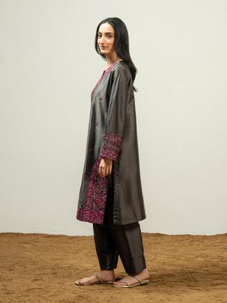 2-piece-silk-suit-embroidered-(pret)