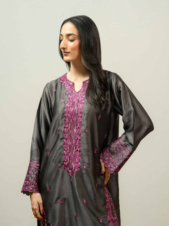 2-piece-silk-suit-embroidered-(pret)