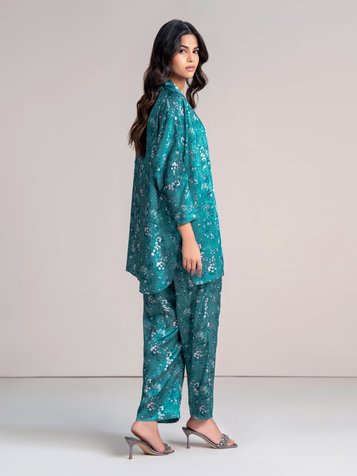 2-Piece Silk Cardigan Suit (Pret)