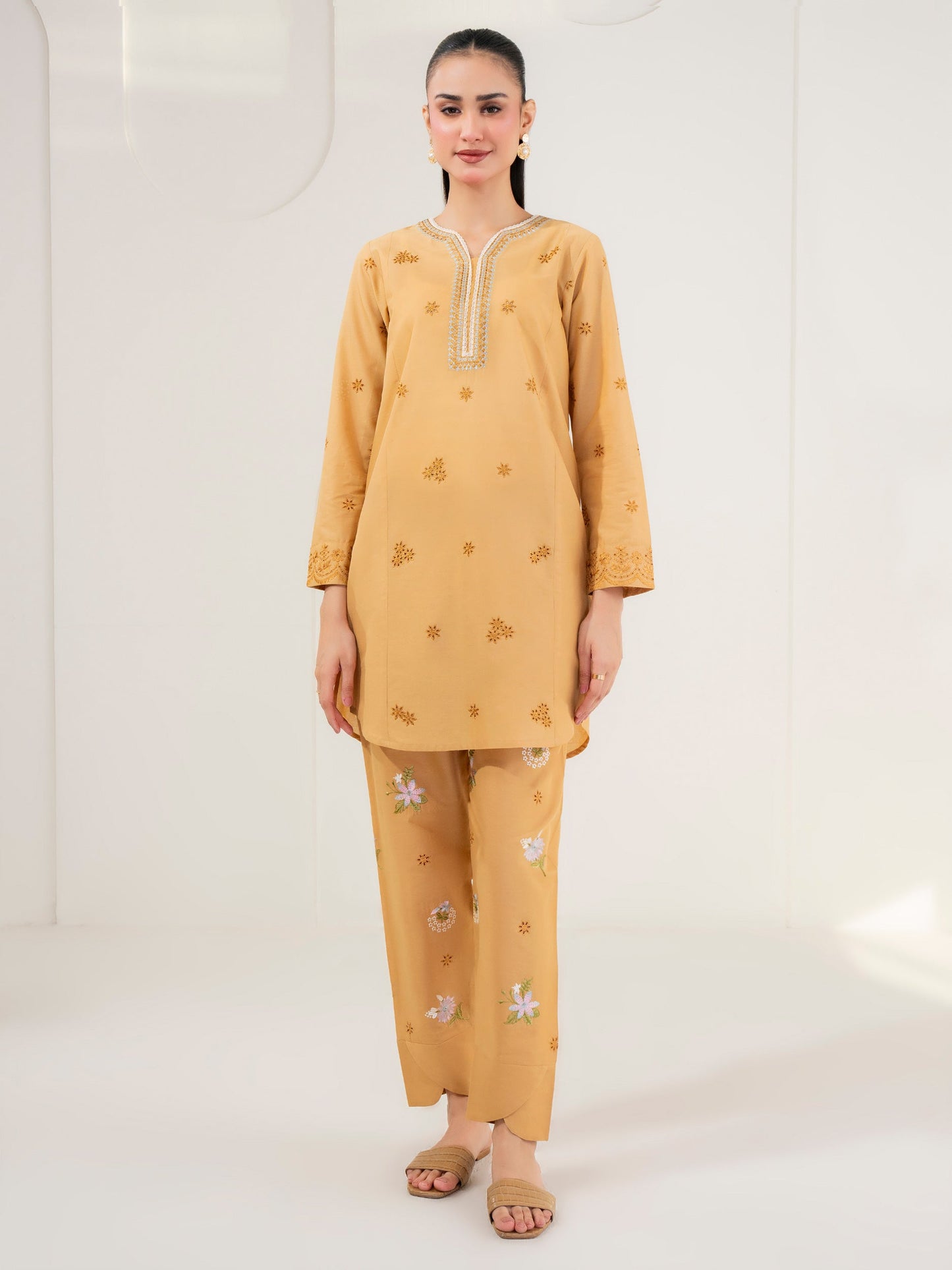 2 Piece Lawn Suit-Embroidered (Pret)