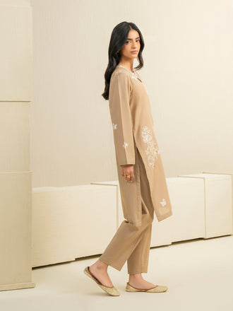 2-piece-cambric-suit-embroidered-(pret)