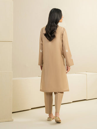 2-piece-cambric-suit-embroidered-(pret)