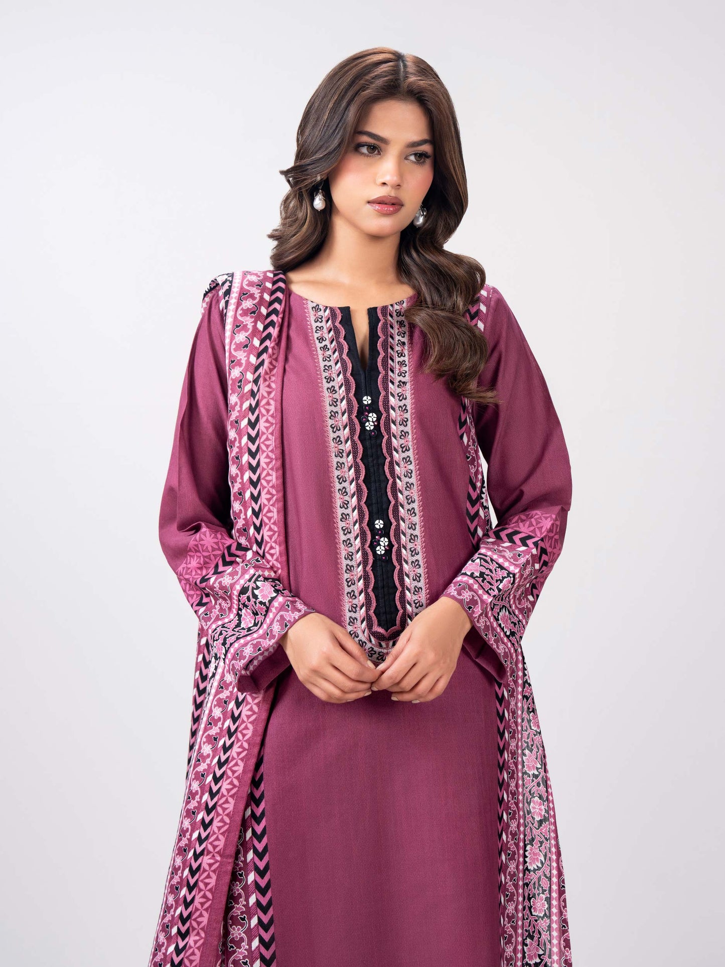 3 Piece Slub Khaddar Suit- Embroidered (Pret)