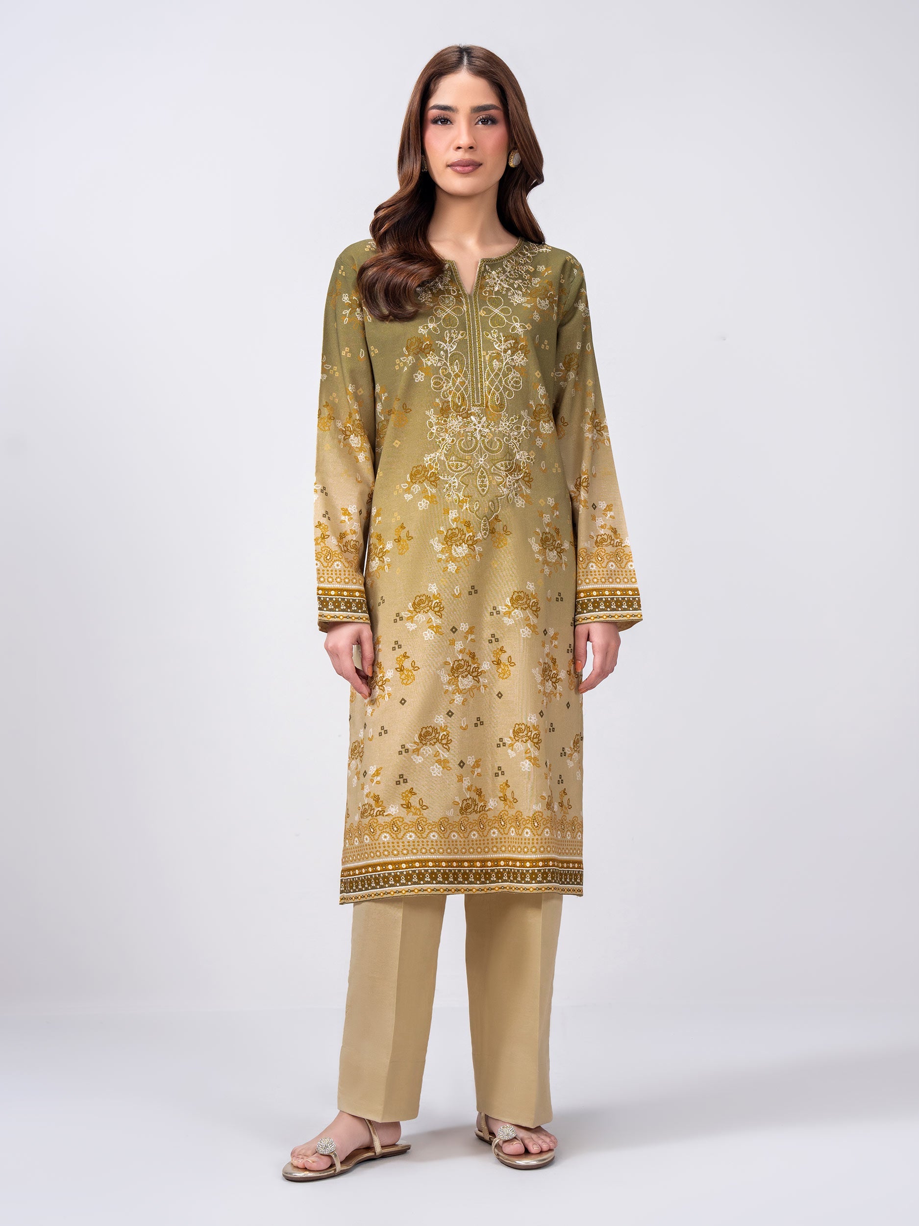 2-piece-khaddar-suit--embroidered-(pret)