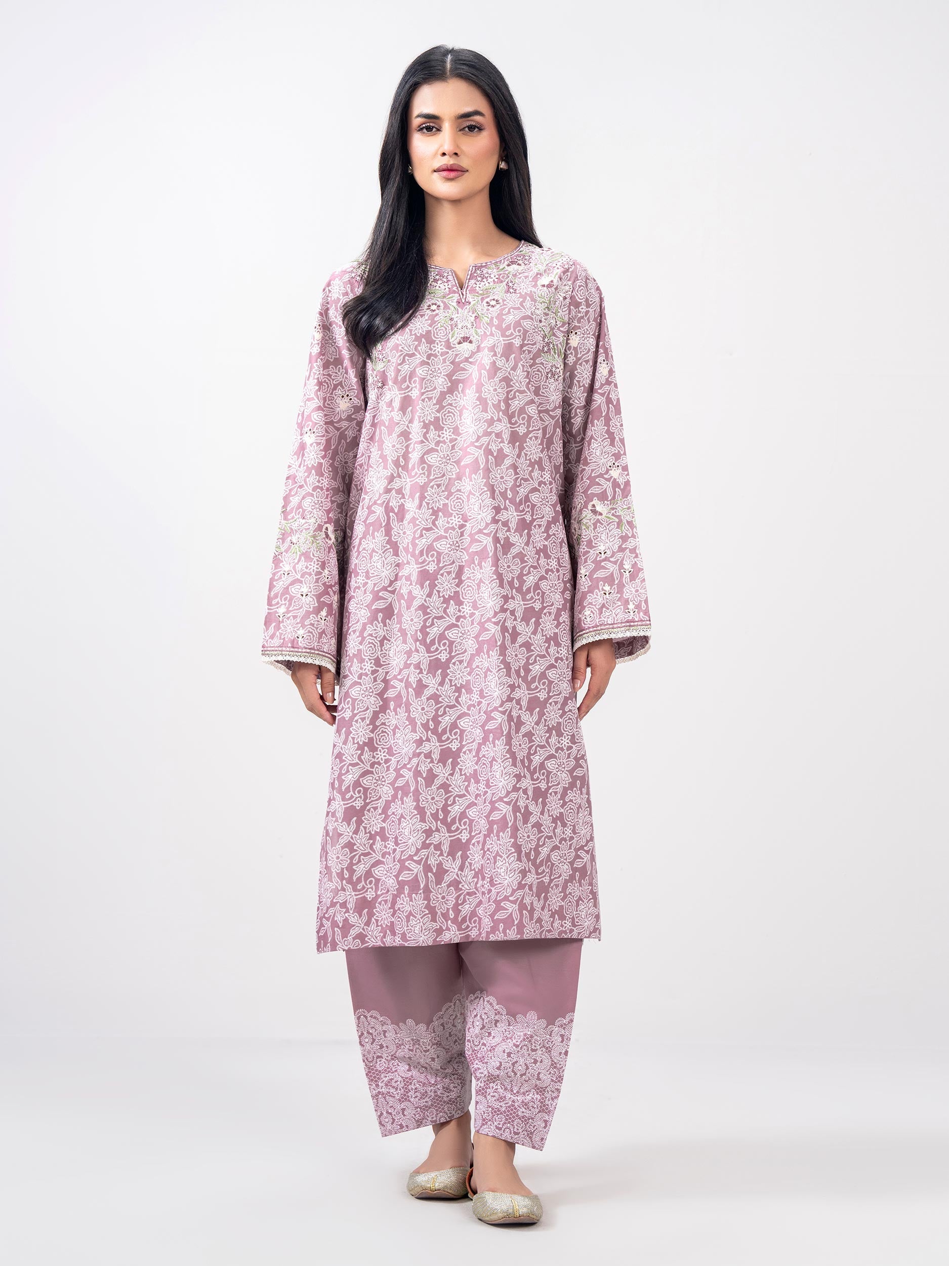 2-piece-lawn-suit--embroidered-(pret)