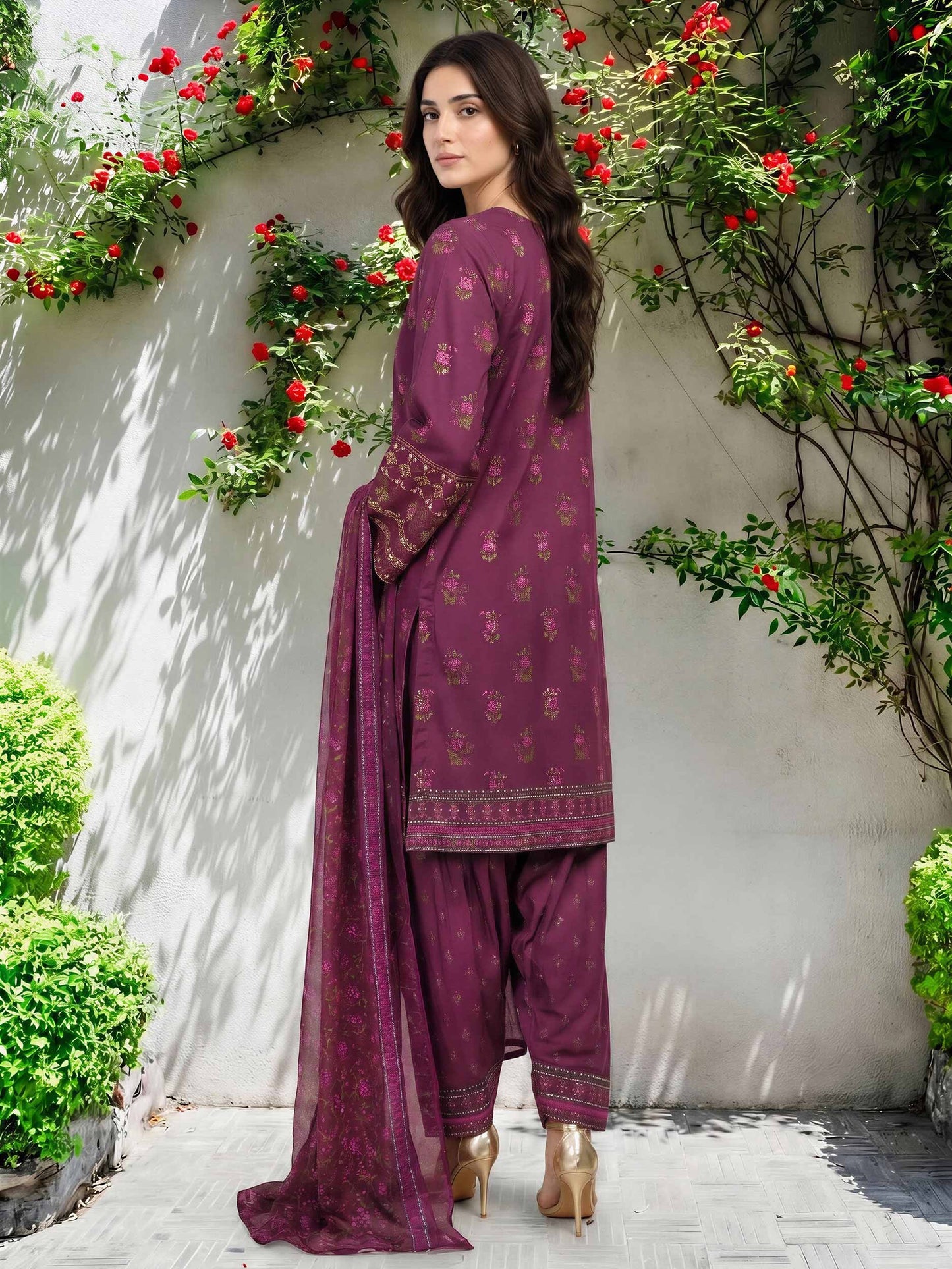 3 Piece Lawn Suit- Embroidered (Pret)