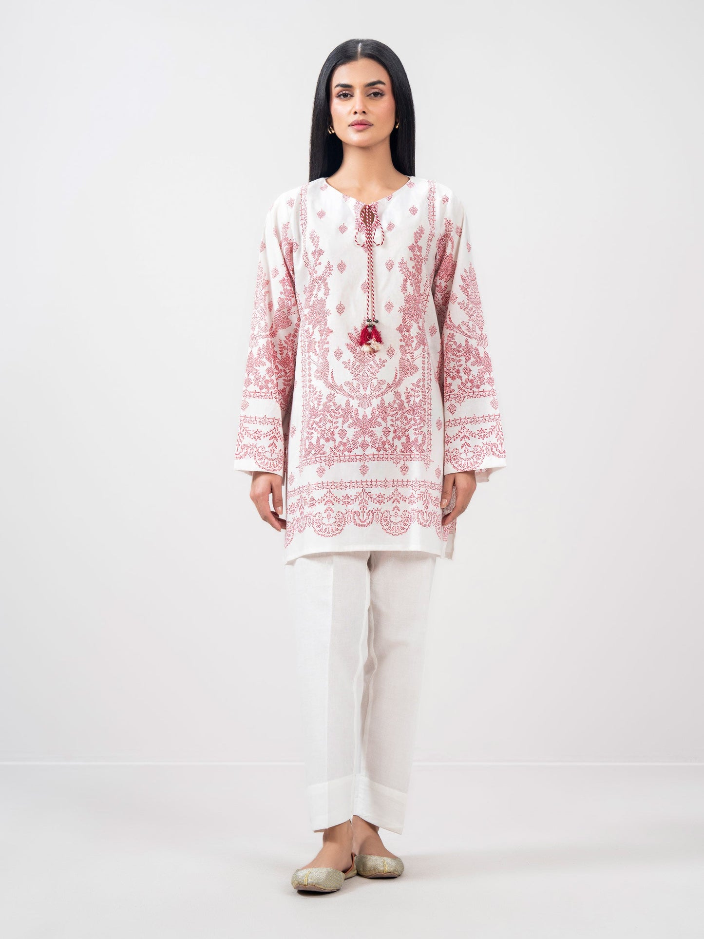 Cambric Kurti (Pret)