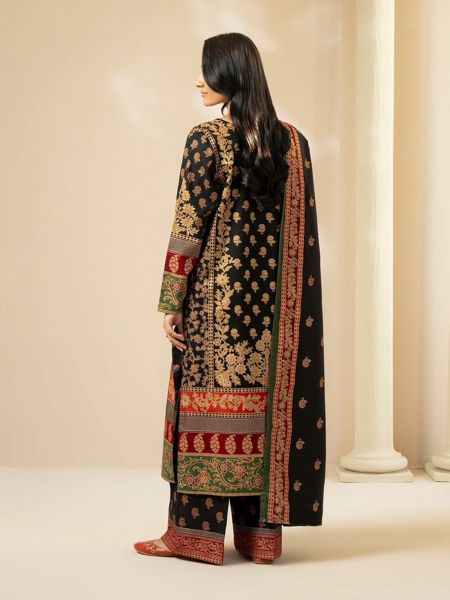 3 Piece Khaddar Suit-Prined (Pret)