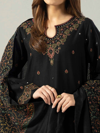 3-piece-khaddar-suit--embroidered-(pret)