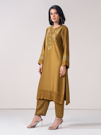 2-piece-silk-suit--embroidered-(pret)