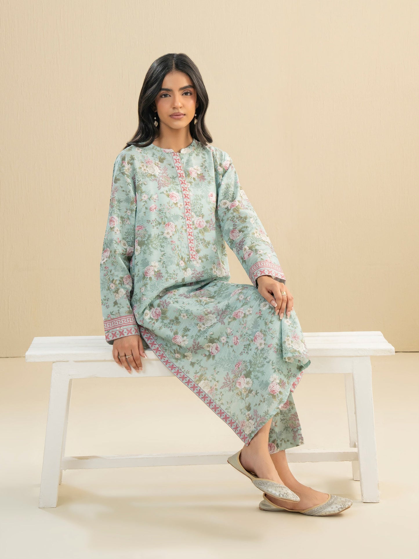 2 Piece Khaddar Suit-Printed (Pret)