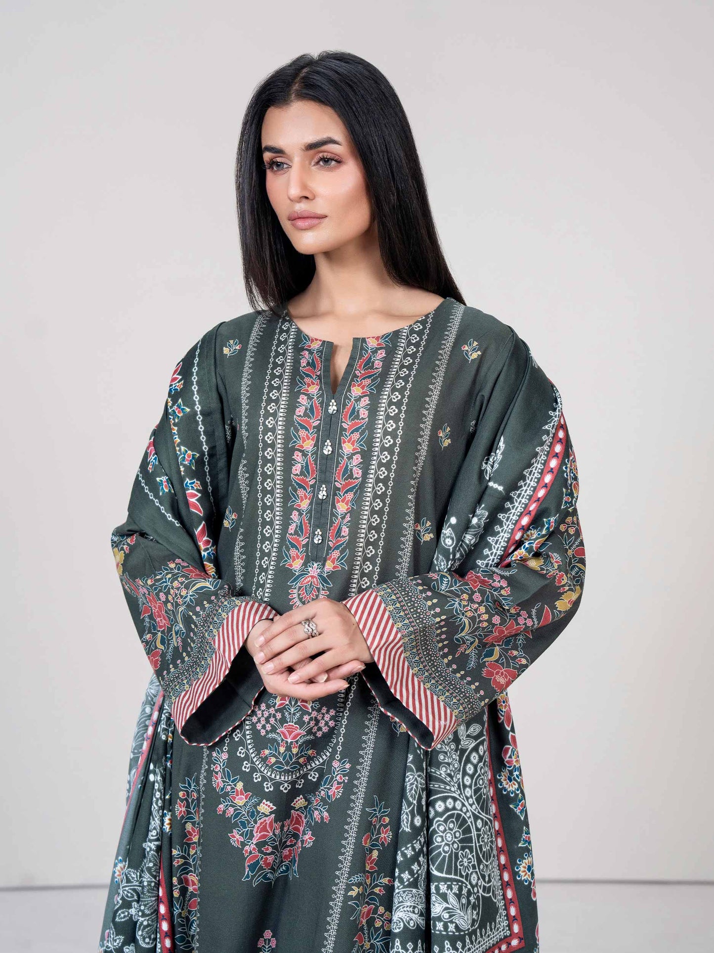 3 Piece Khaddar Suit (Pret)