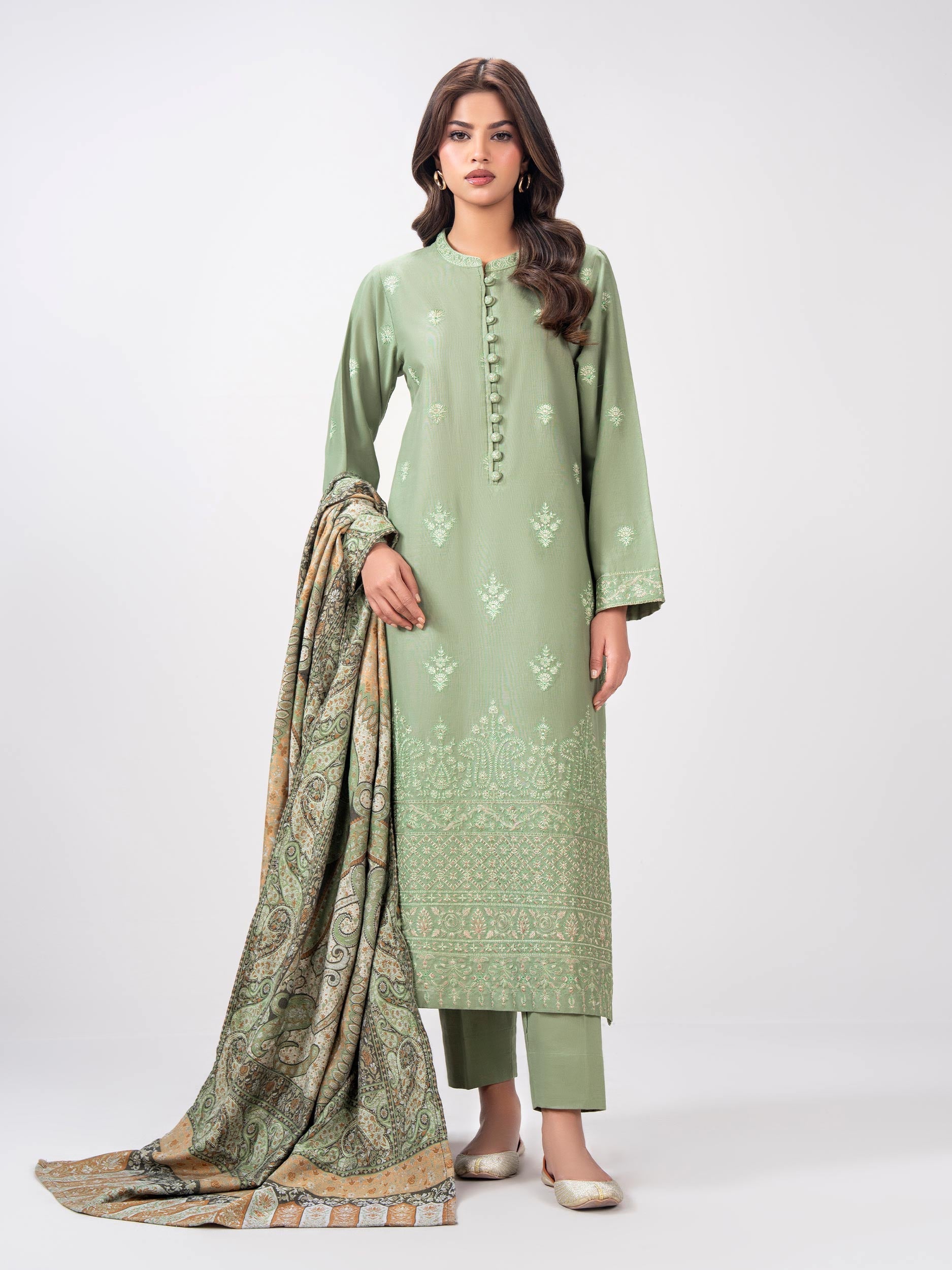 3-piece-khaddar-suit--embroidered-(pret)