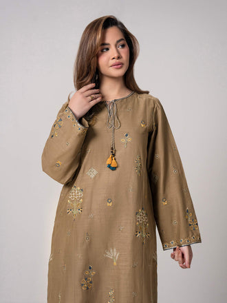 2-piece-slub-khaddar-suit--embroidered-(pret)
