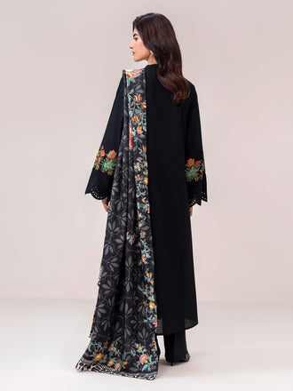 2-piece-khaddar-suit--embroidered-(pret)