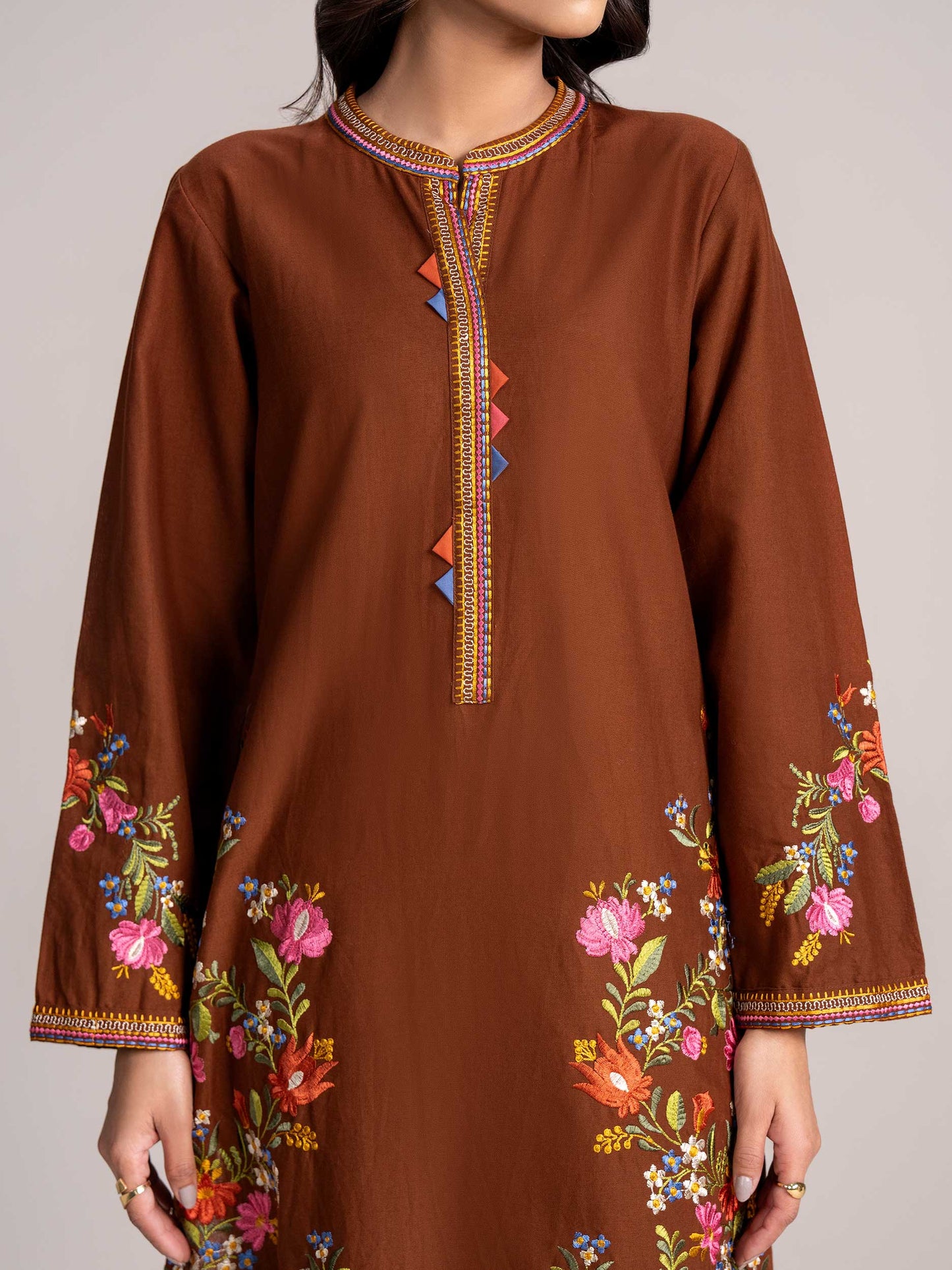 2-Piece Khaddar Suit-Embroidered (Pret)