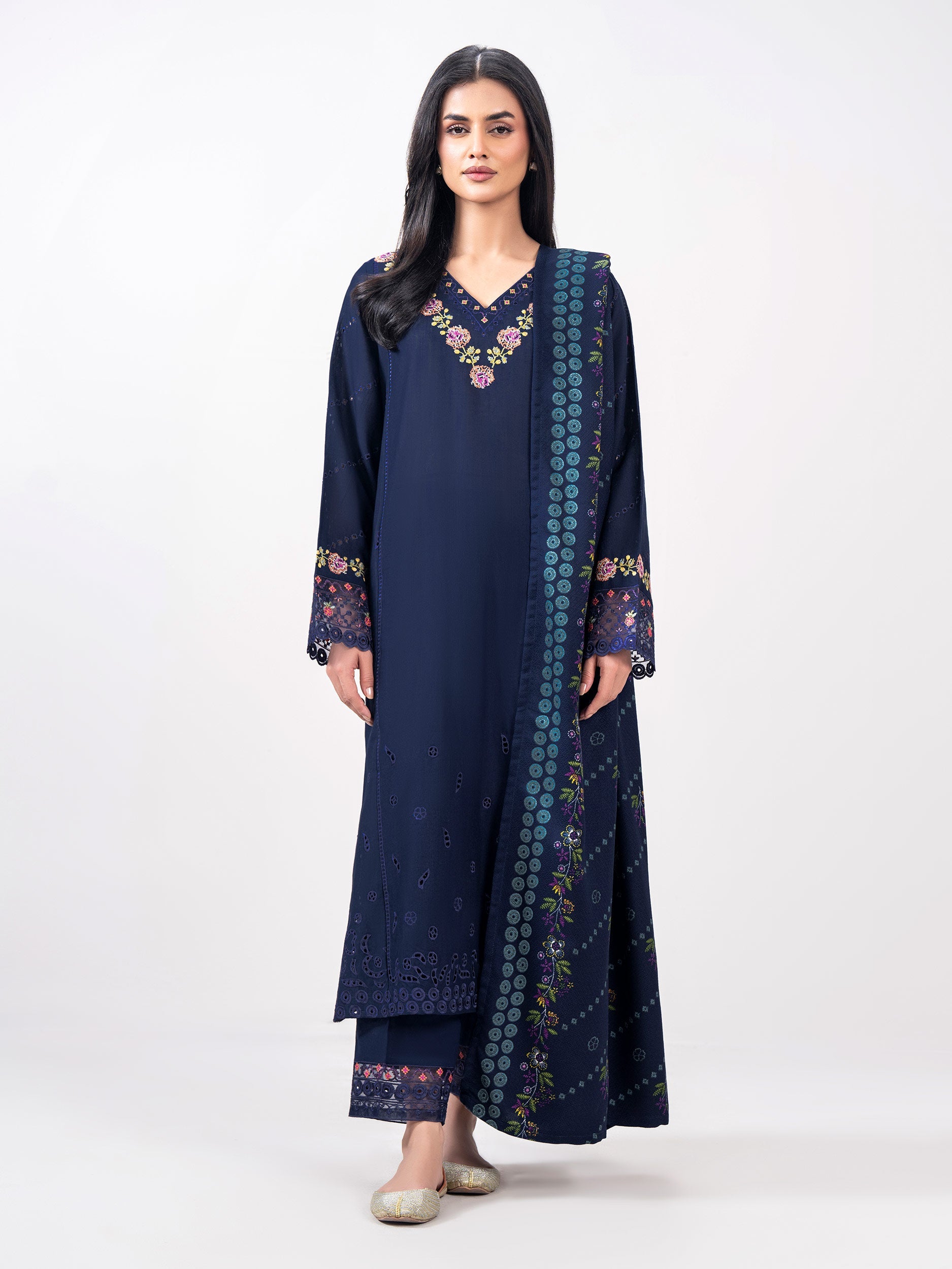 3-piece-slub-khaddar-suit--embroidered-(pret)