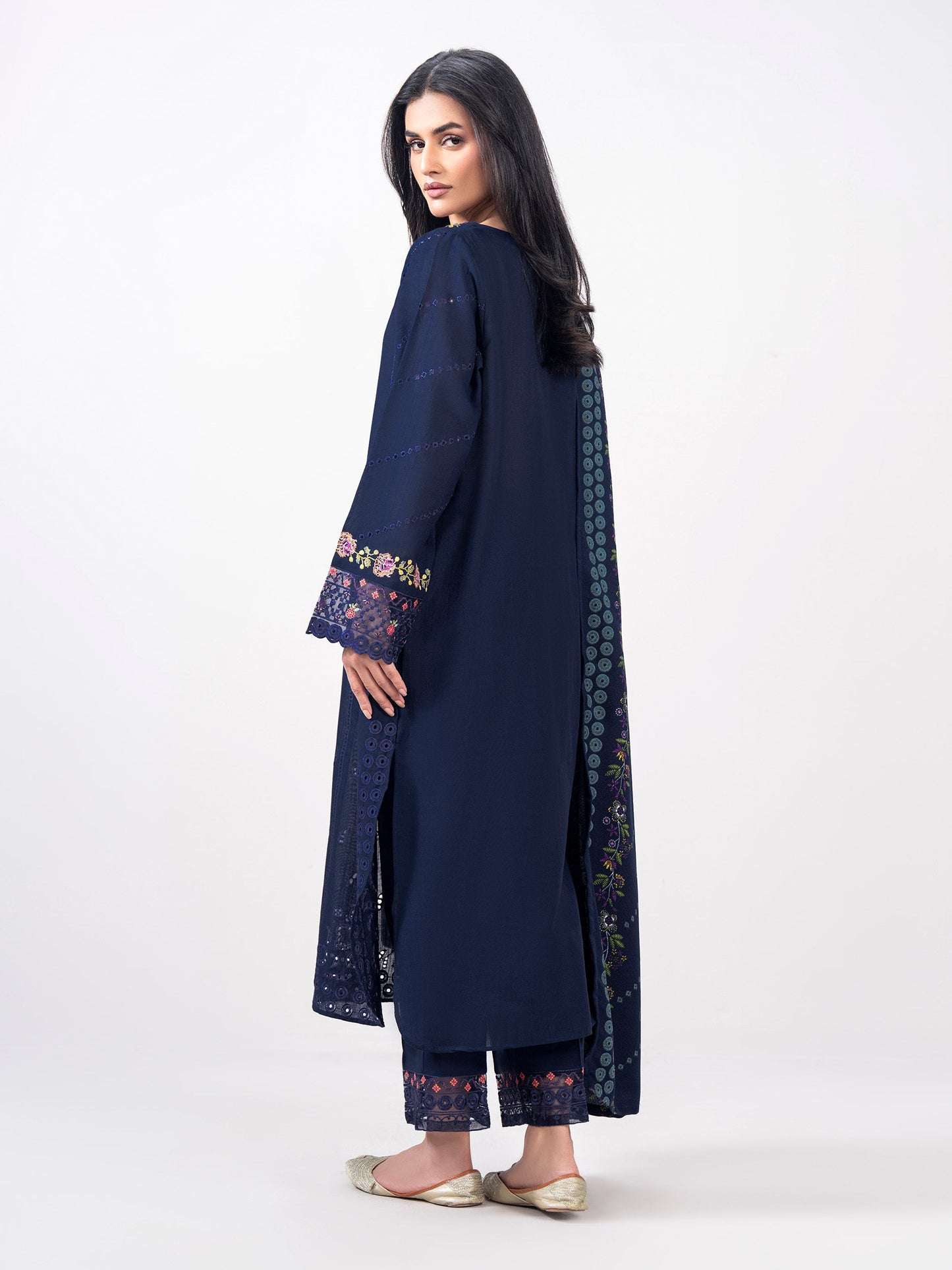 3 Piece Slub Khaddar Suit- Embroidered (Pret)