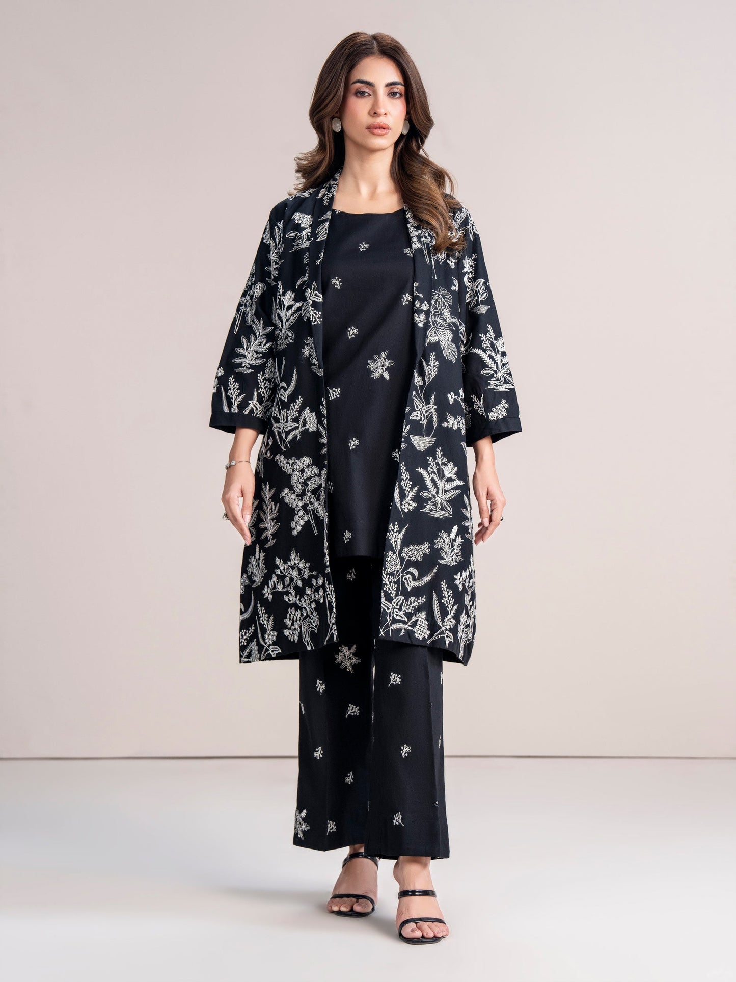 2 Piece Cardigan Khaddar Suit- Embroidered (Pret)