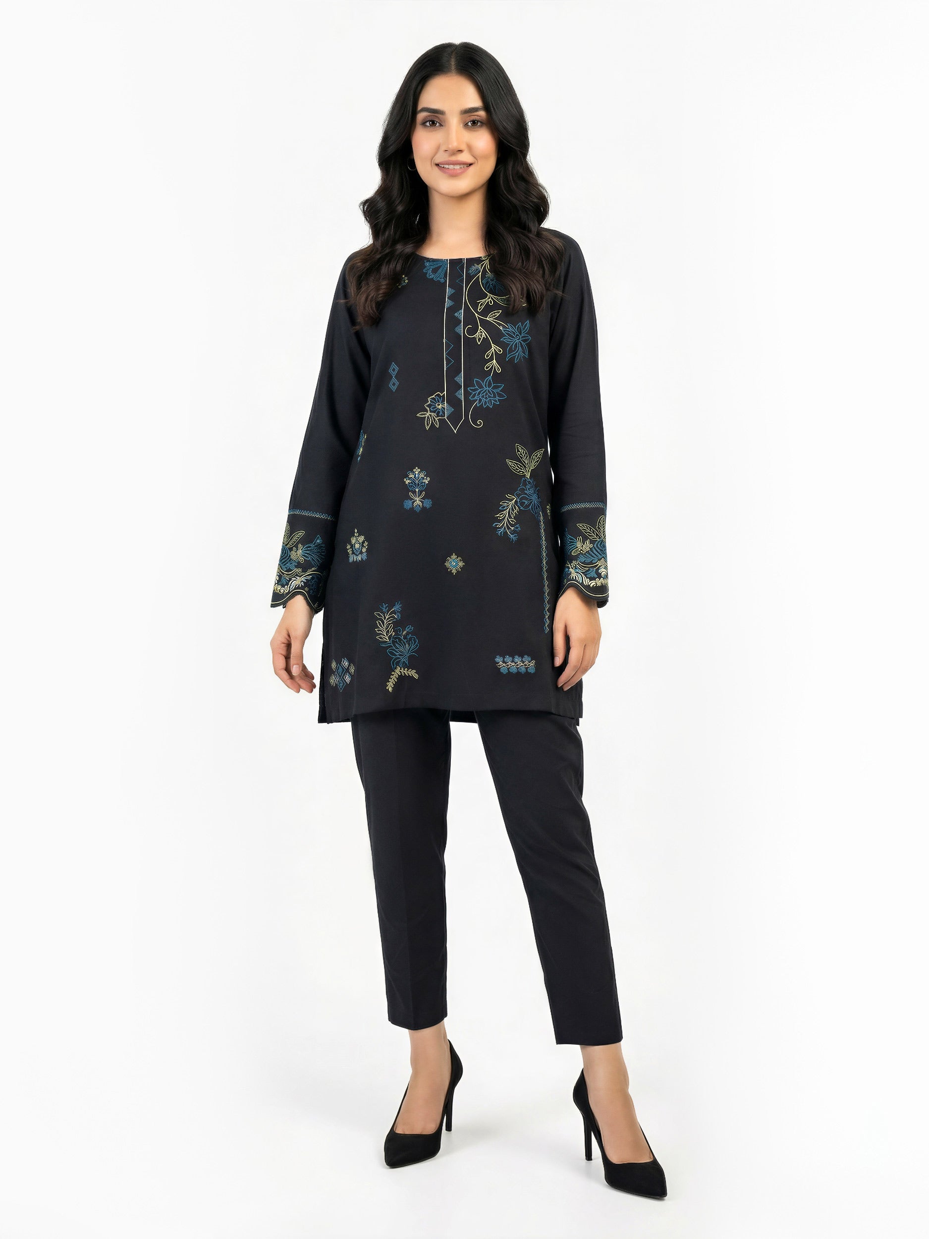 crepe-kurti-embroidered-(pret)
