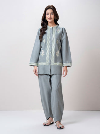 yarn-dyed-co-ord-set--embroidered