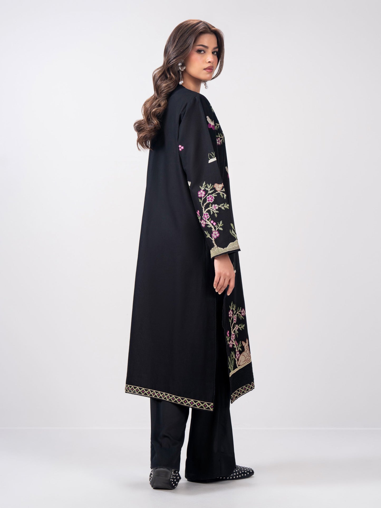 Khaddar Shirt- Embroidered Pret
