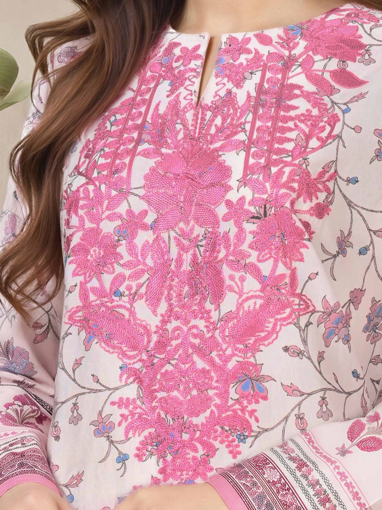 3 Piece Lawn Suit- Embroidered (Pret)