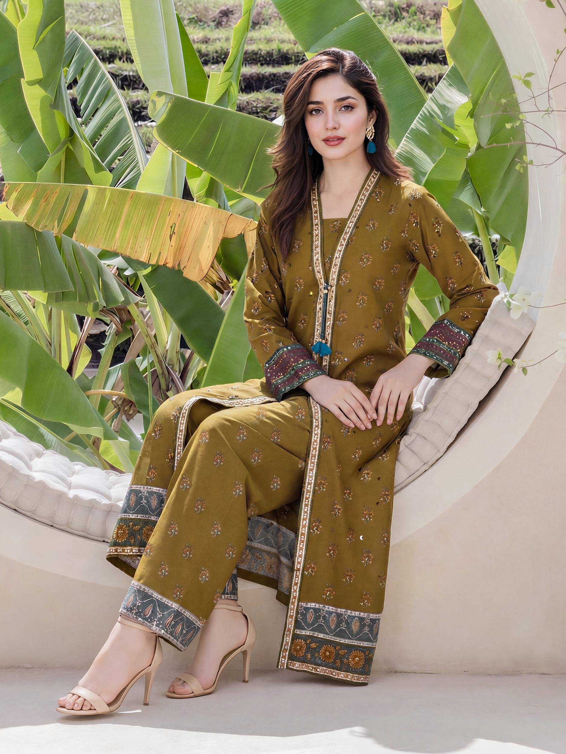 2-piece-lawn-suit--embroidered-(pret)