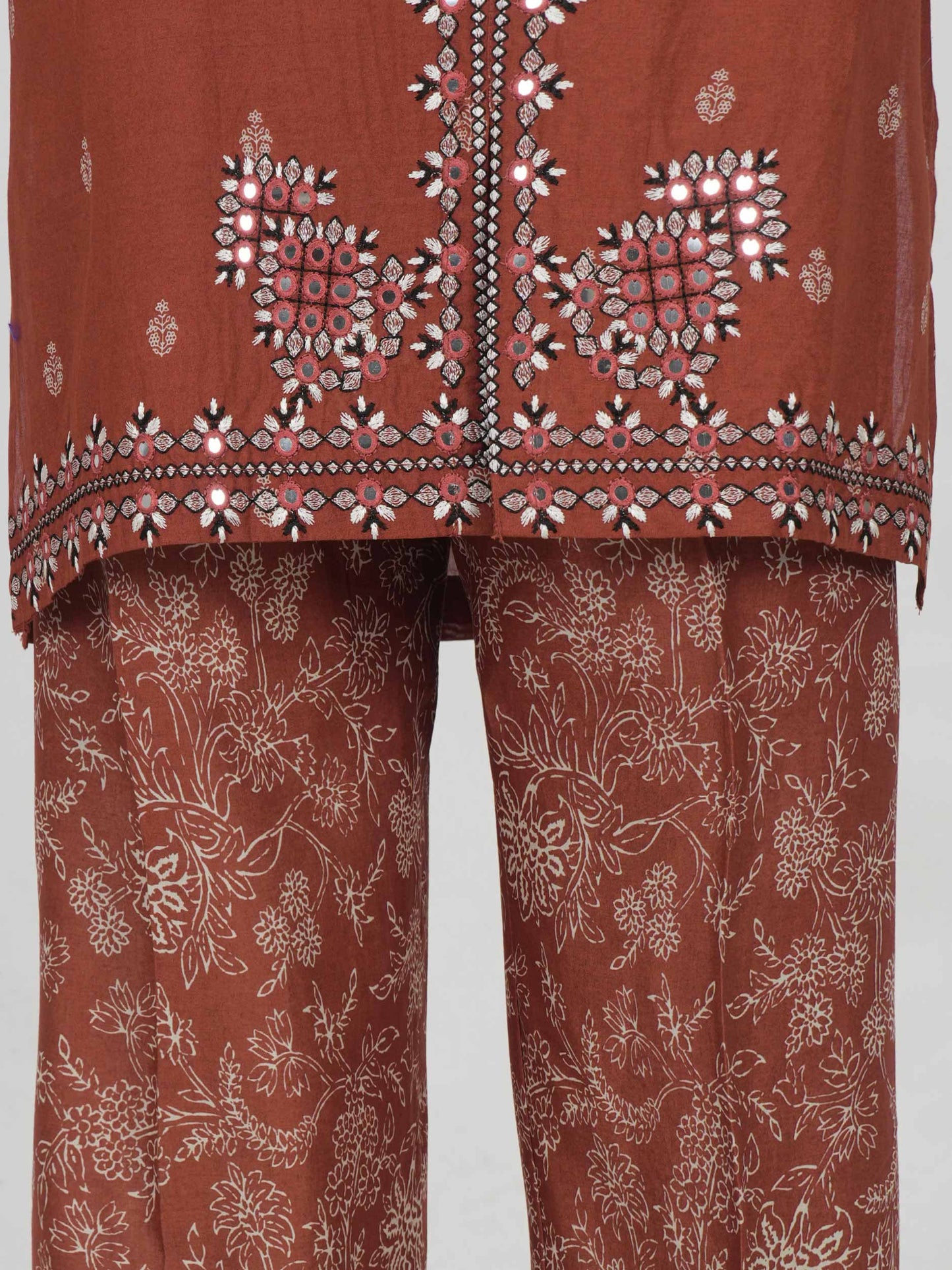 Lawn Co-ord set- Embroidered