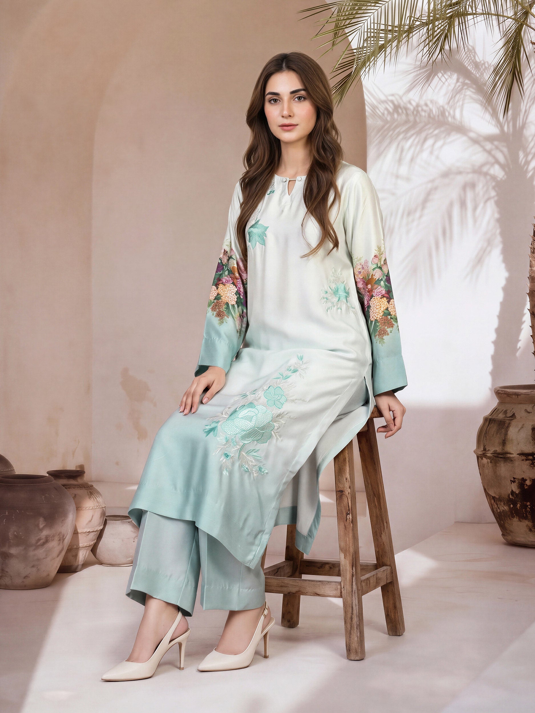 2-piece-silk-suit--embroidered-(pret)