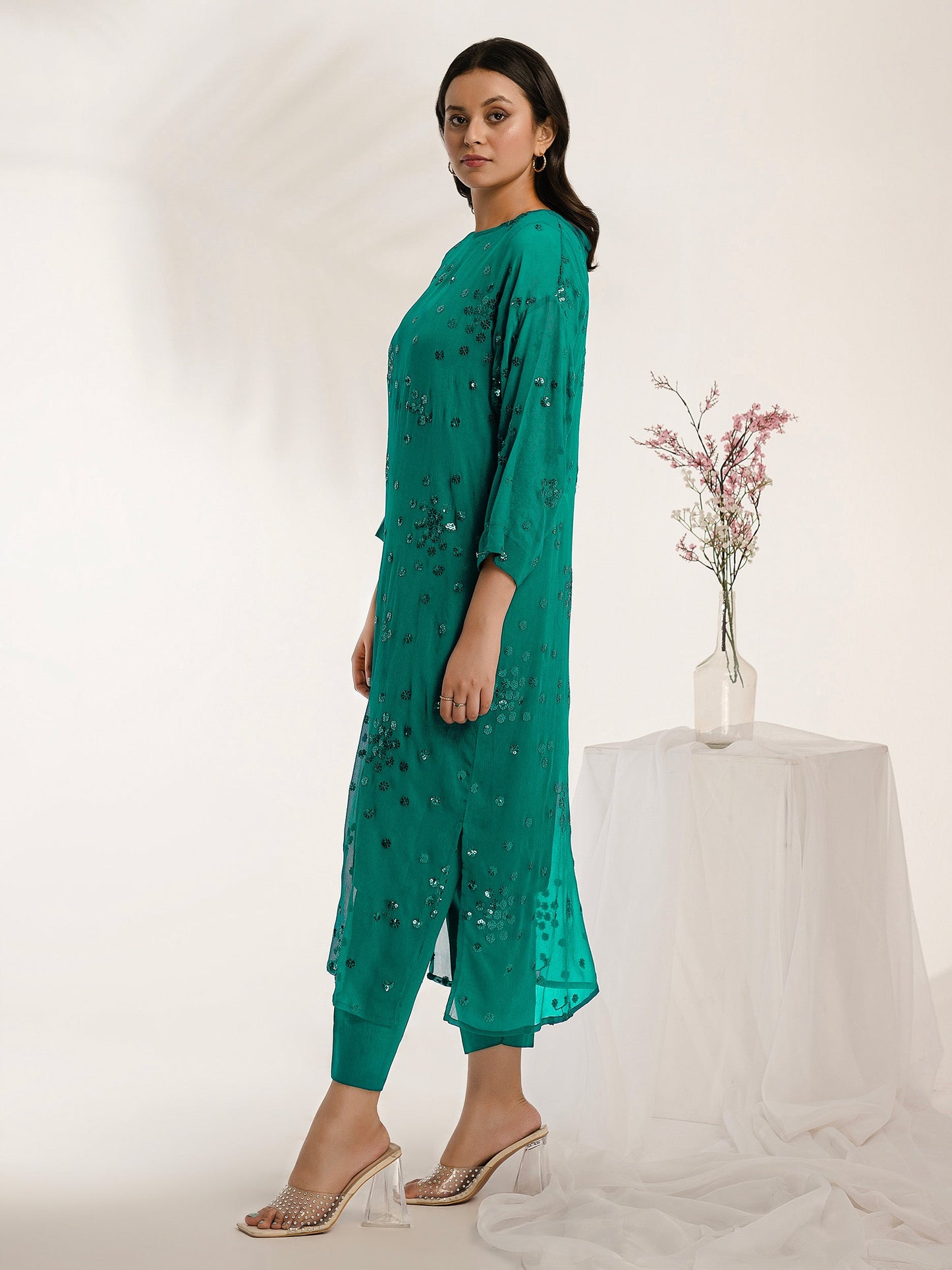 2 Piece Chiffon Suit-Embroidered (Pret)