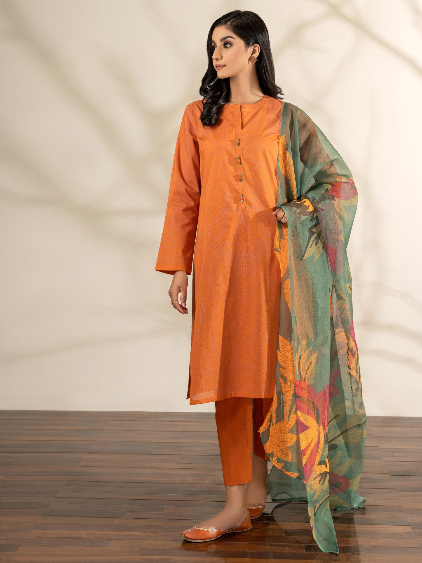 3 Piece Lawn Suit-Emboss Print (Pret)