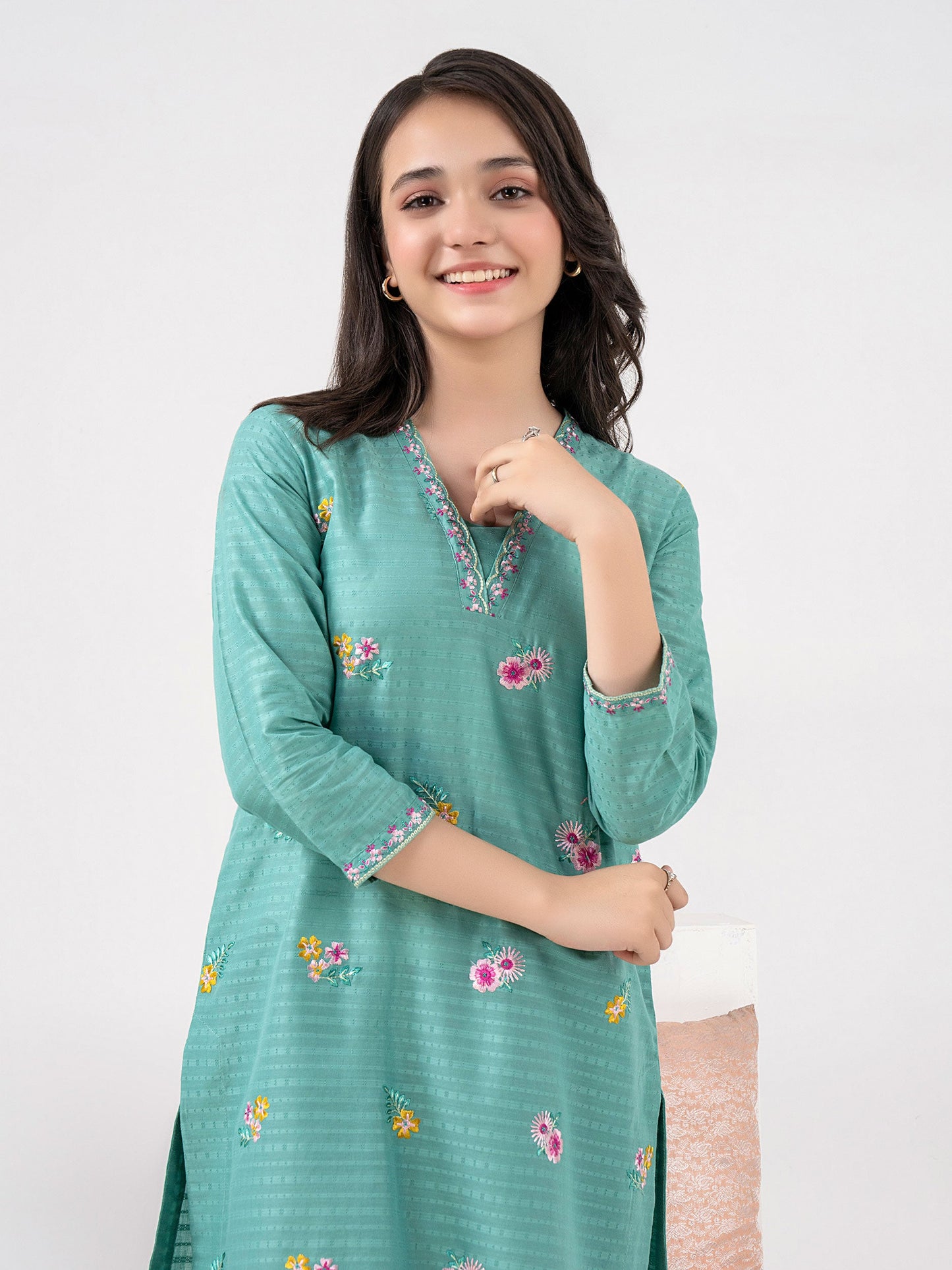 2 Piece Lawn Suit-Embroidered