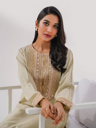 2-piece-zari-karandi-embroidered(pret)