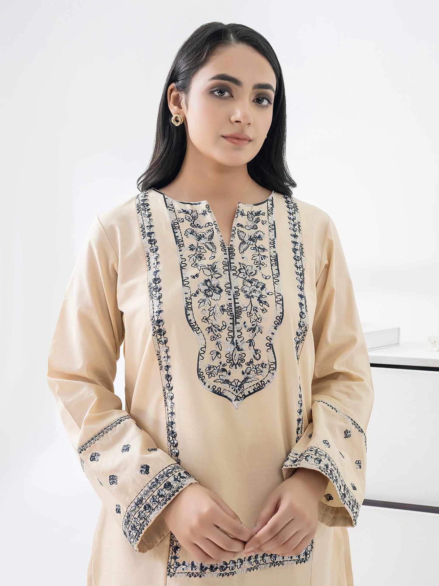 Cambric Kurti-Embroidered (Pret)