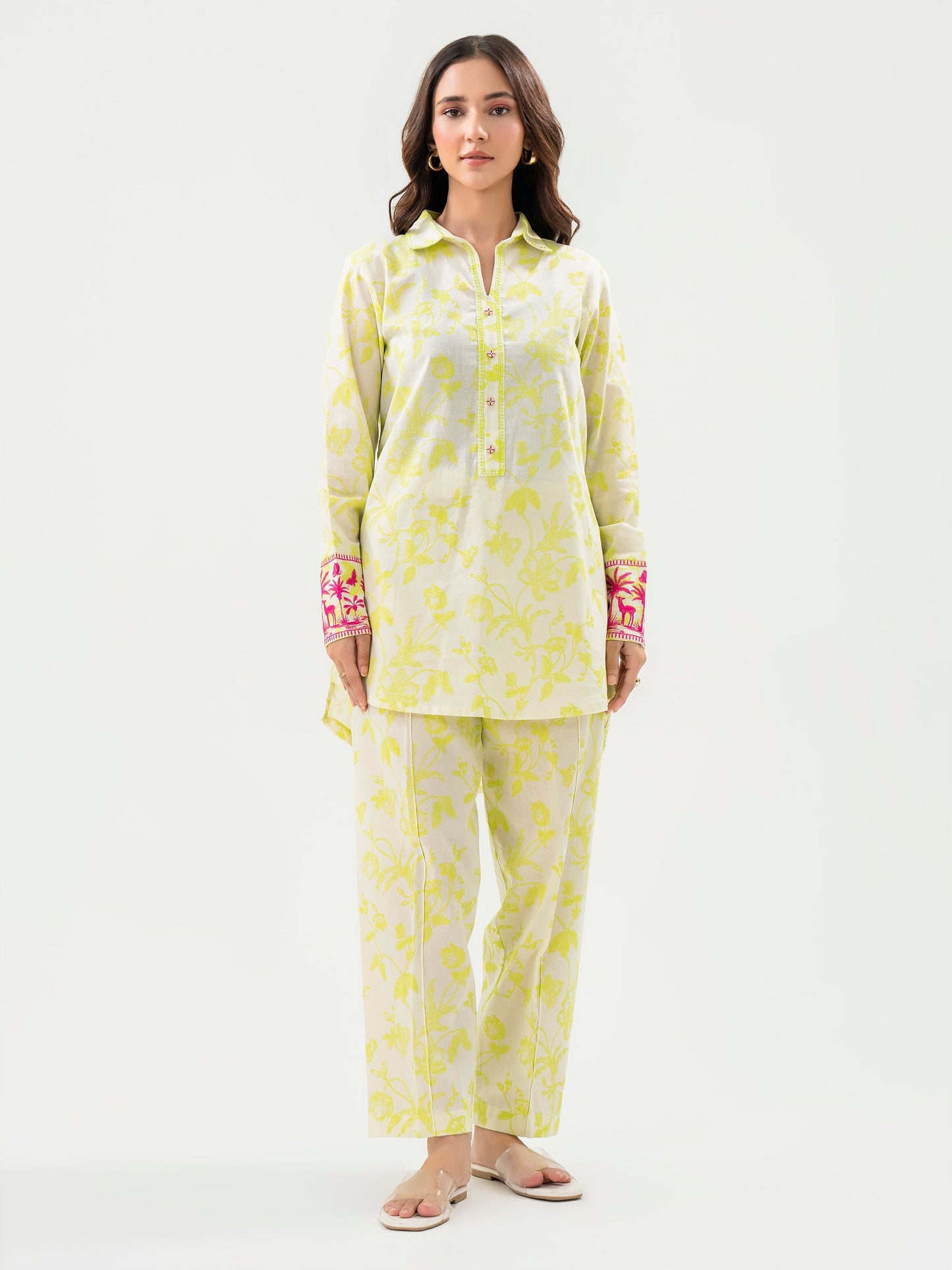 Khaddar Co-Ord Set-Embroidered (Pret)