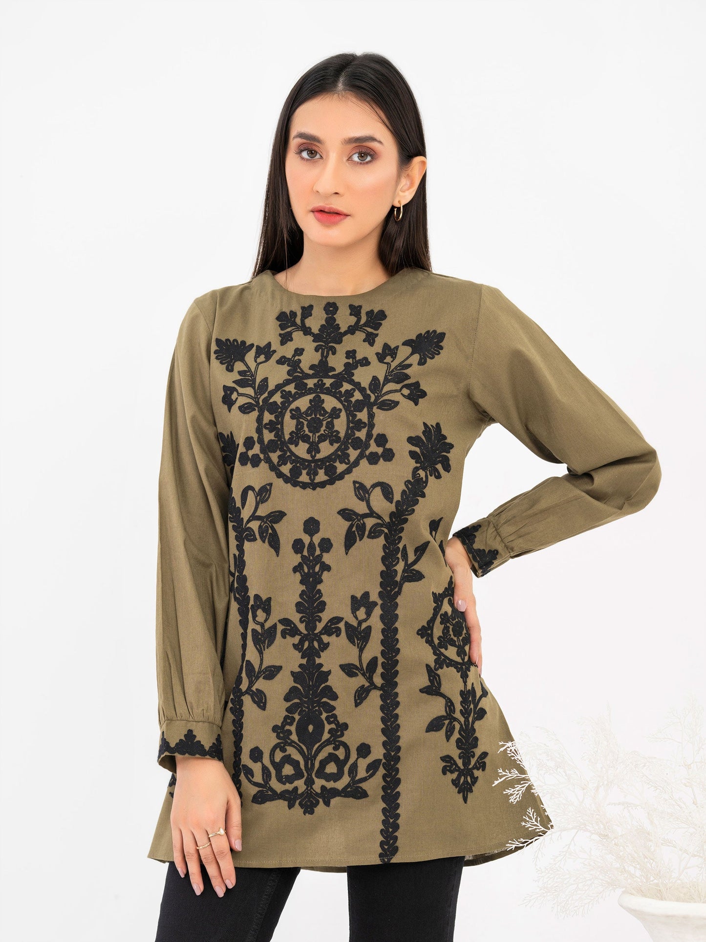 Khaddar Kurti-Embroidered (Pret)