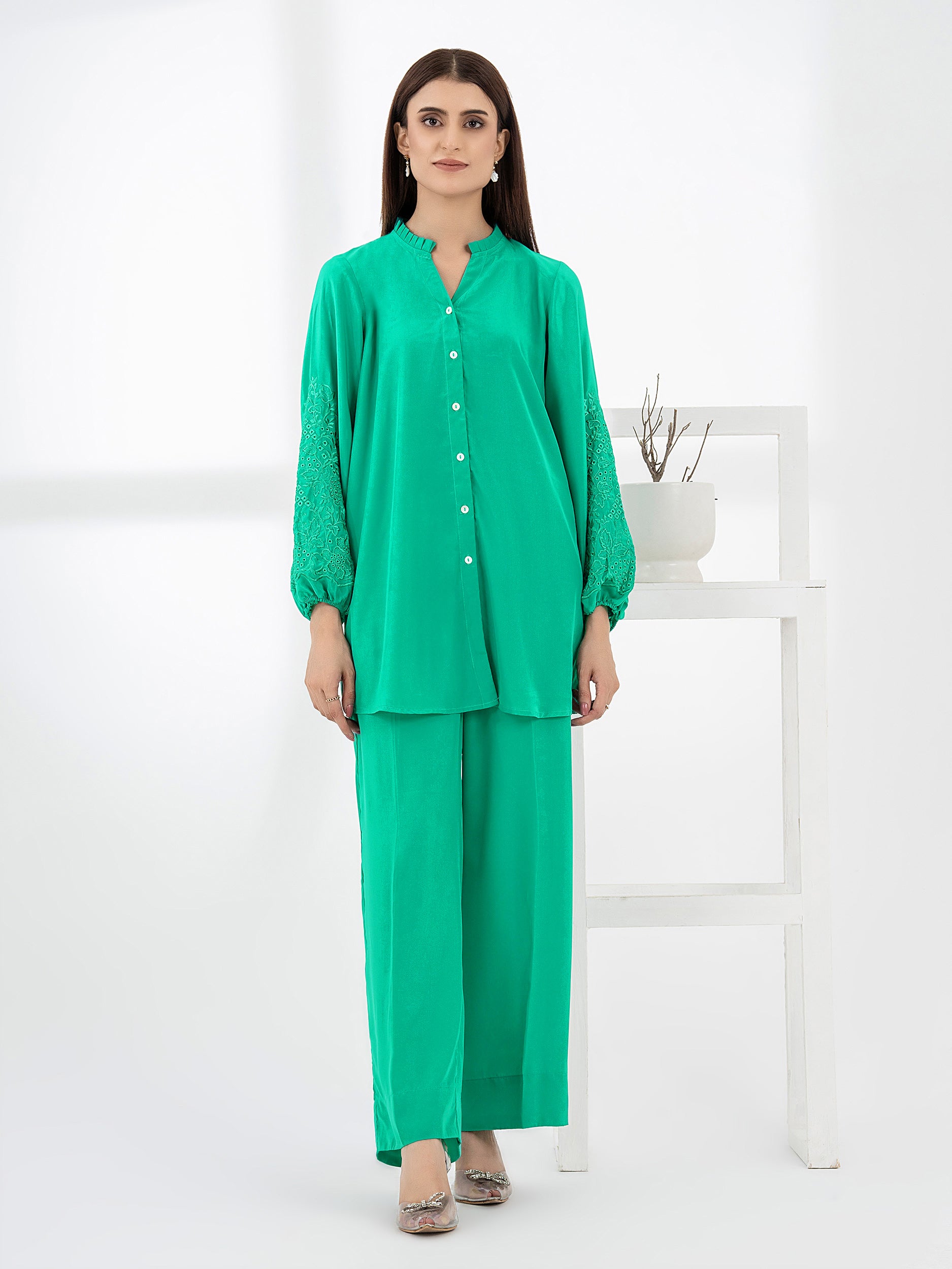 raw-silk-co-ord-set-embroidered-(pret)