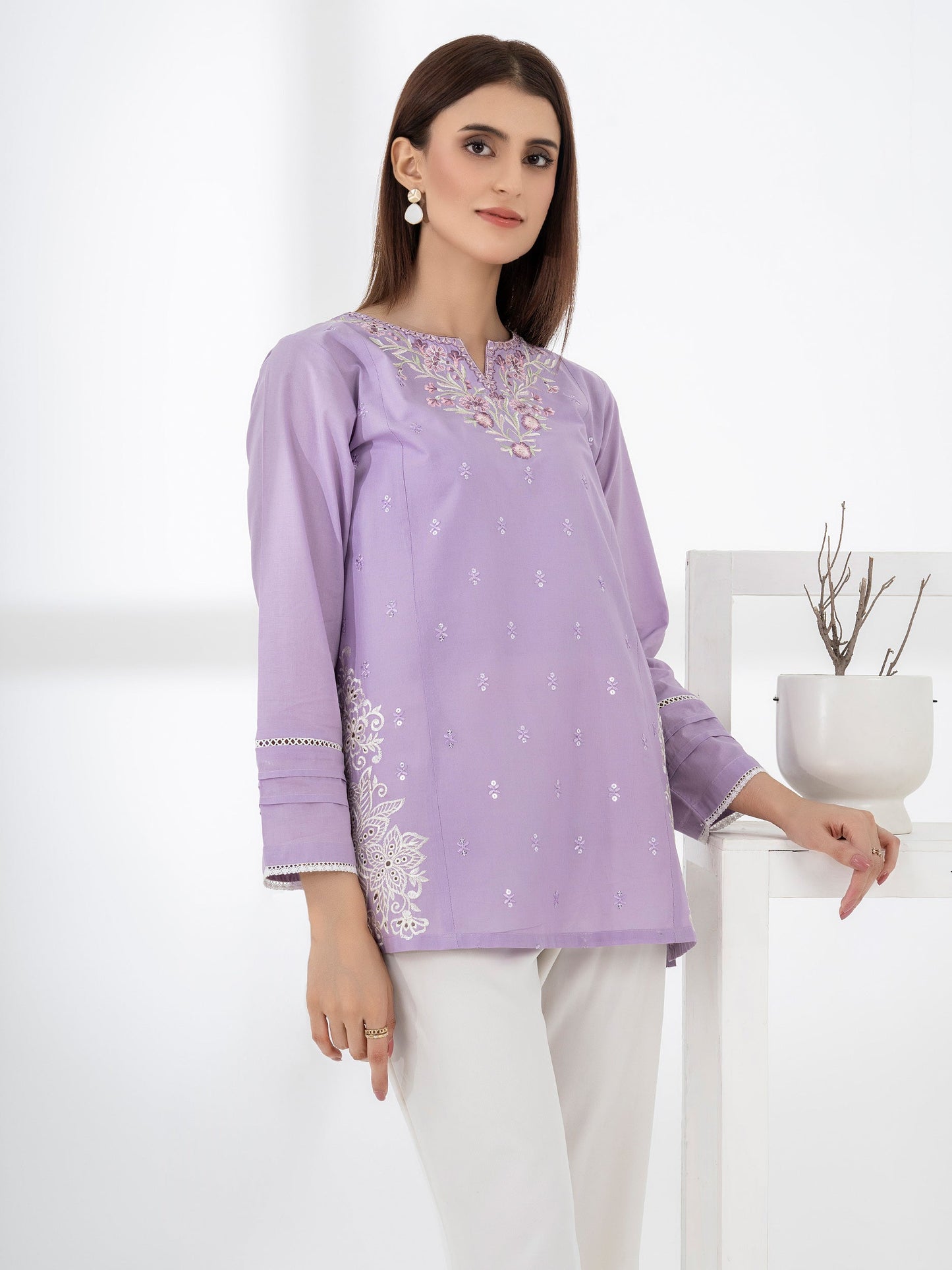 Cambric Kurti-Embroidered (Pret)