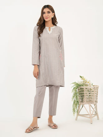 2-piece-lawn-suit-embroidered-(pret)