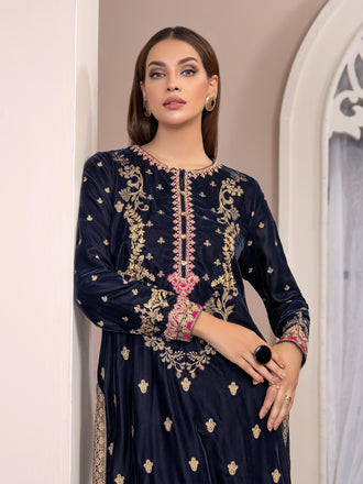 2-piece-velvet-suit-embroidered(pret)