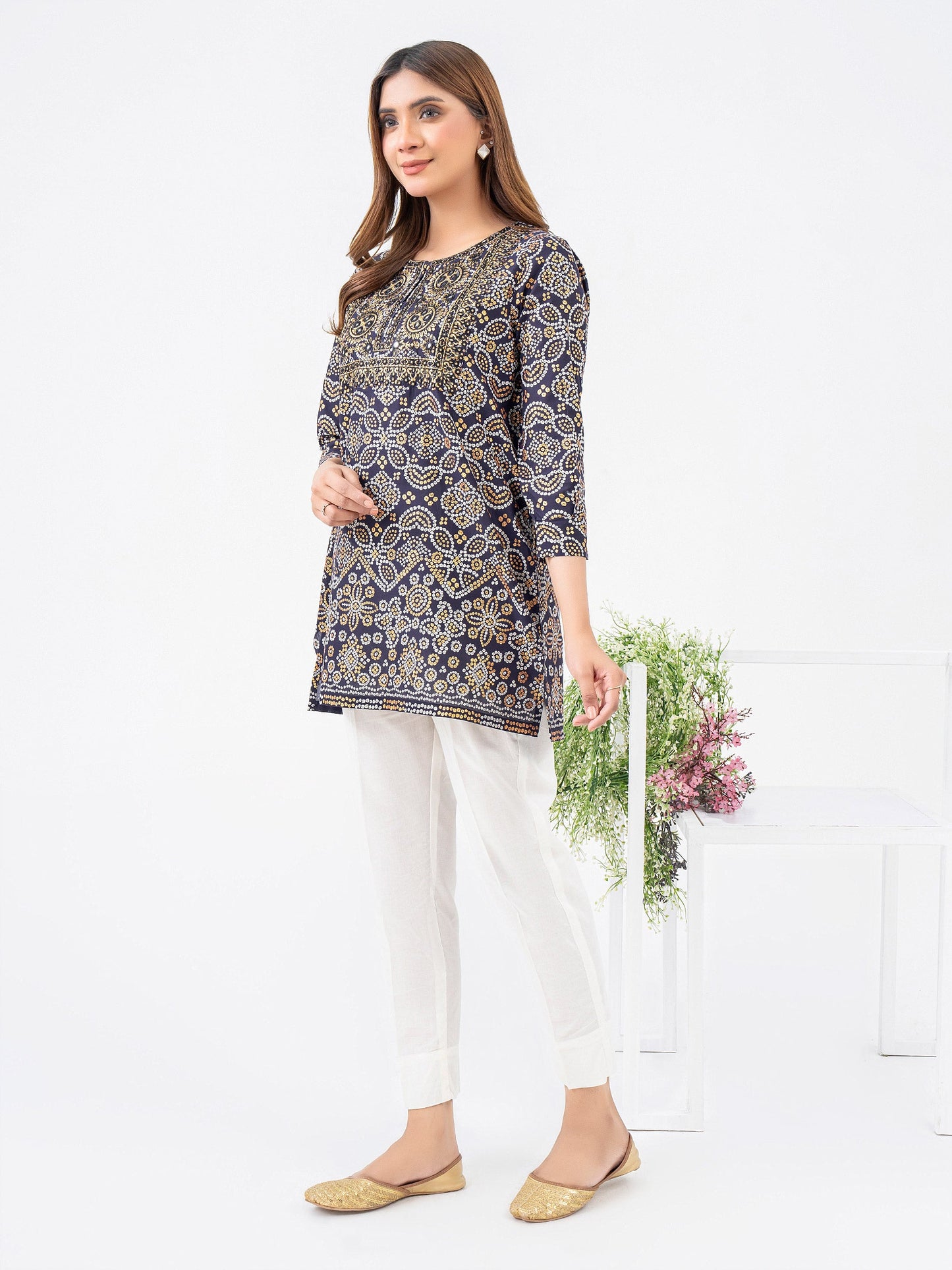 Lawn Kurti-Embroidered (Pret)