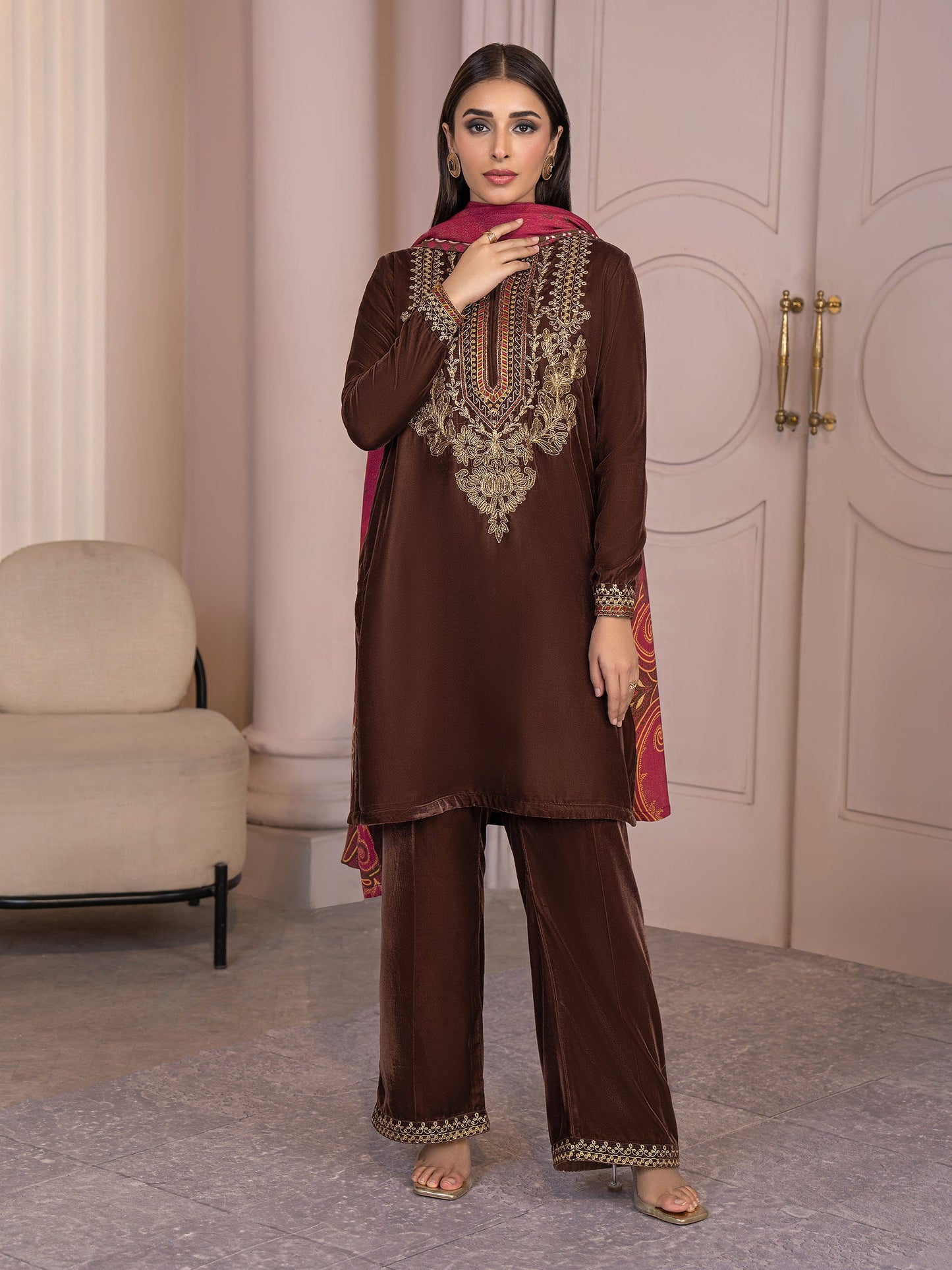 3 Piece Velvet Suit-Embroidered(Pret)