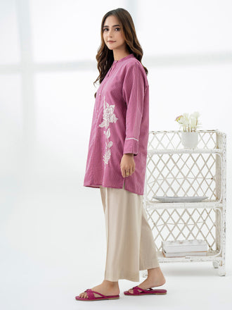 yarn-dyed-kurti-embroidered-(pret)