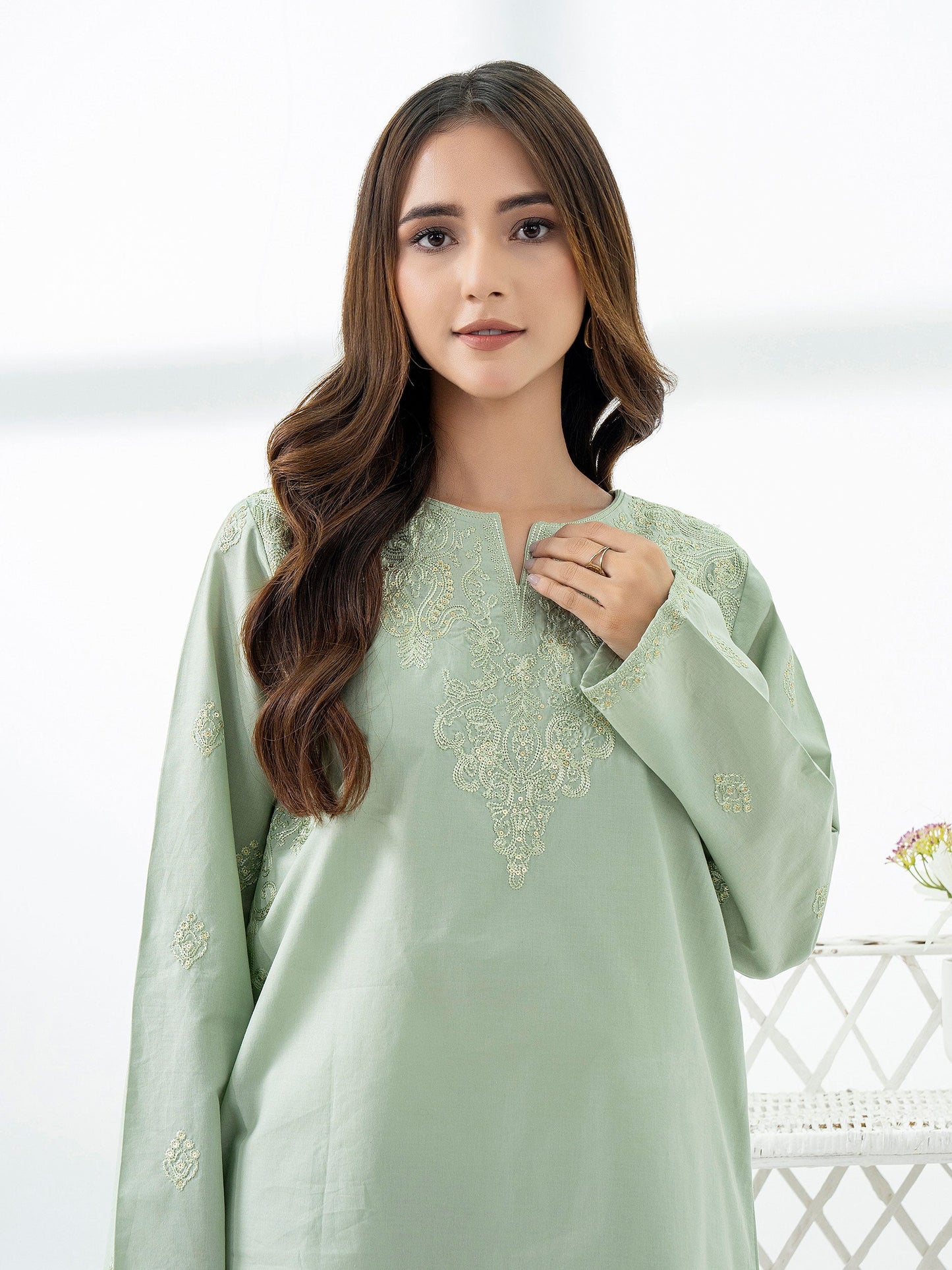 Cambric Kurti-Embroidered (Pret)