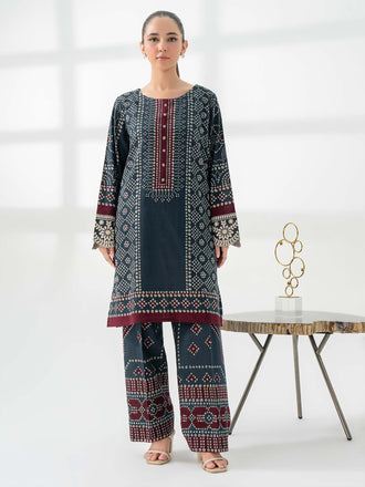2-piece-khaddar-suit-embroidered-(pret)