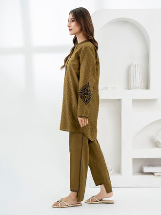 2-piece-lawn-suit-embroidered-(pret)