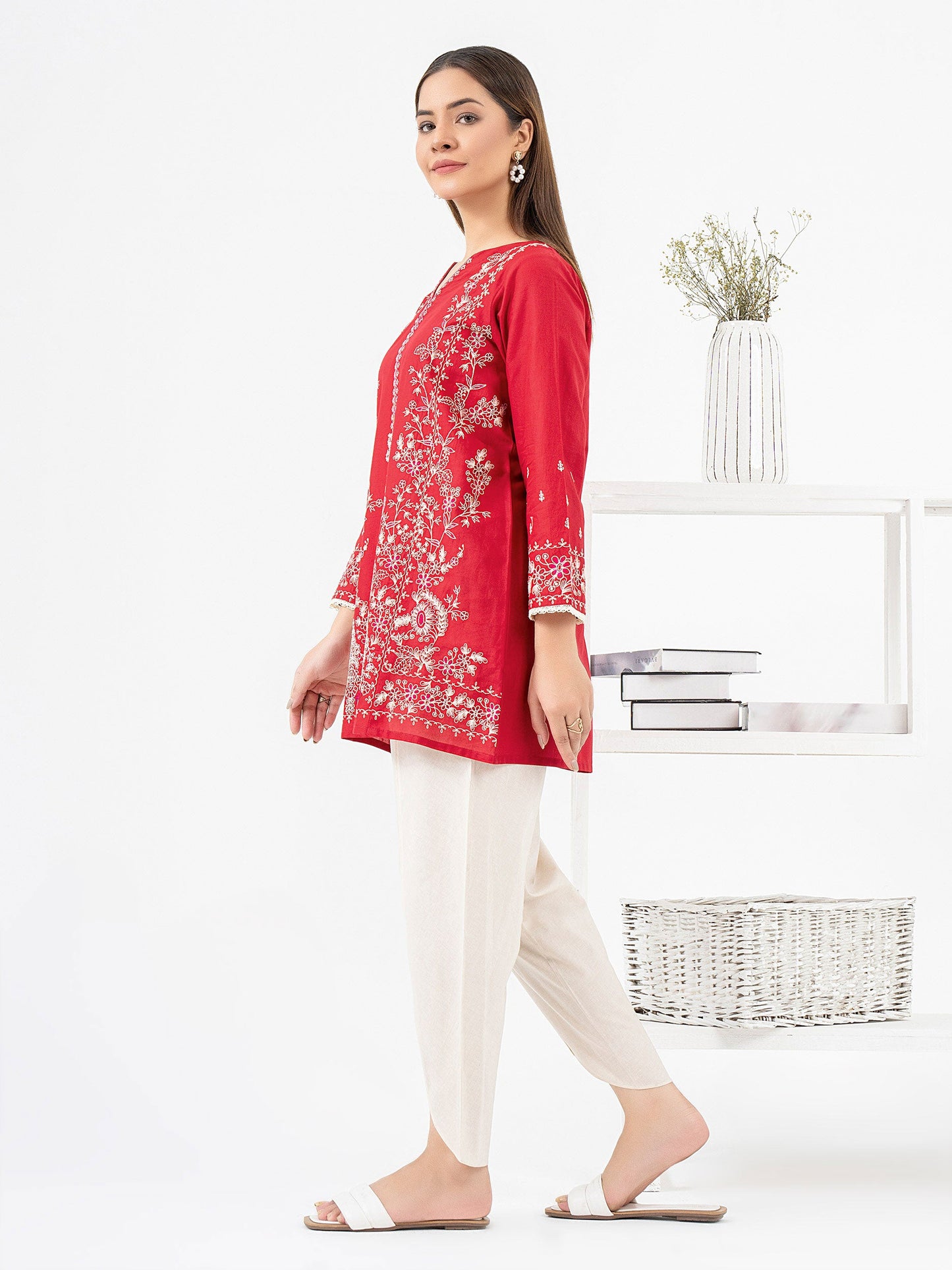 Cambric Kurti-Embroidered (Pret)