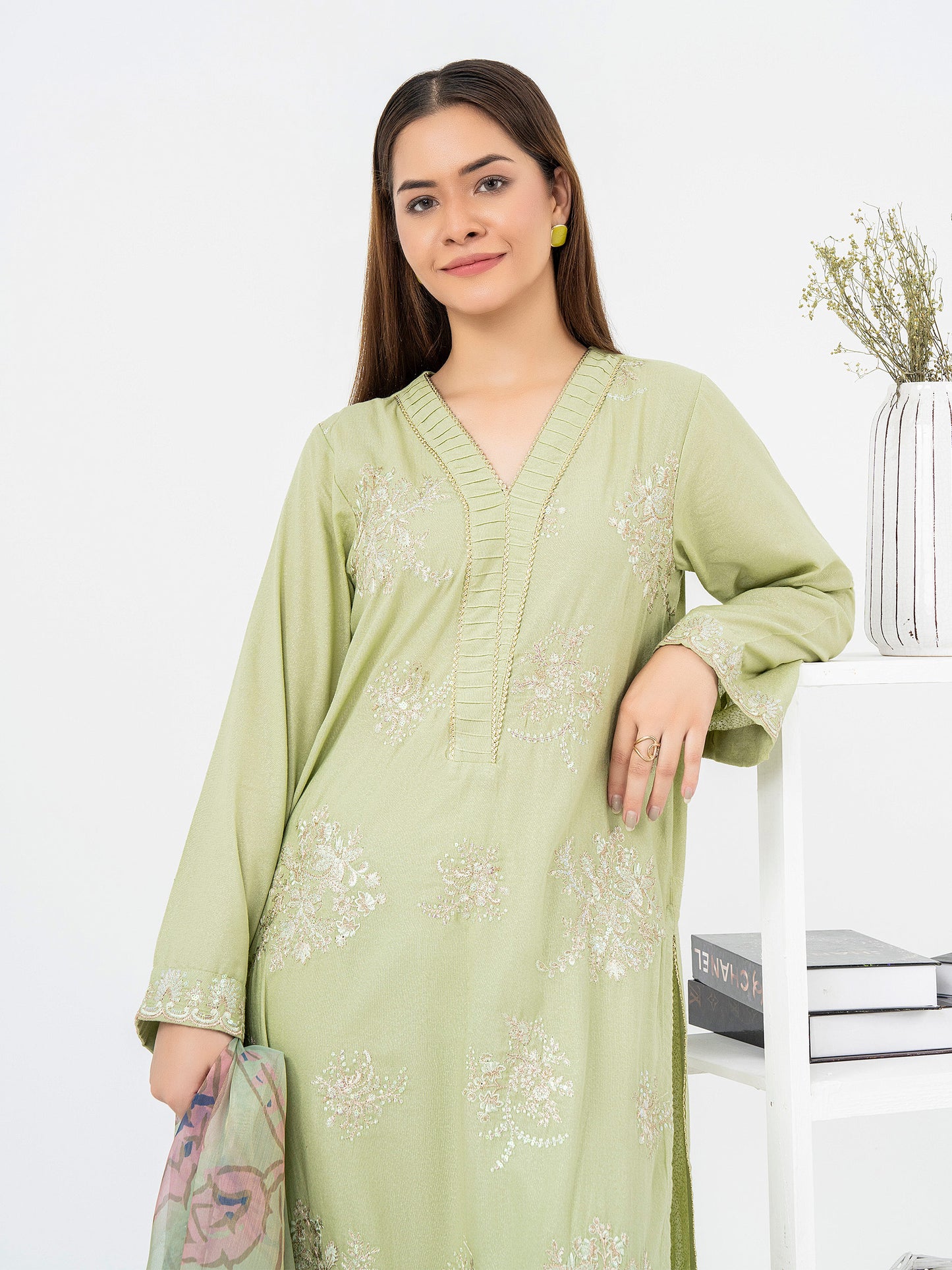 3 Piece Karandi Suit-Embroidered (Pret)